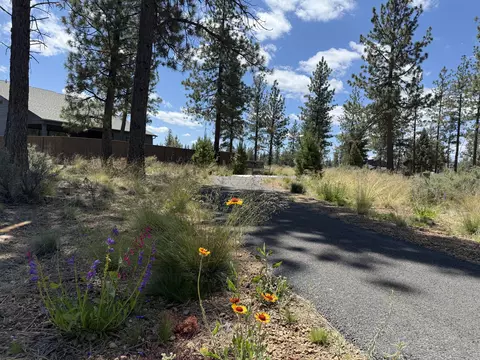 3083 NW Celilo Ln, Bend, OR 97703 photo 12