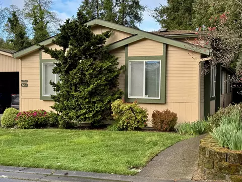 126 NW Wrightwood Cir, Grants Pass, OR 97526