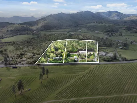 2373 Pioneer Rd, Talent, OR 97540