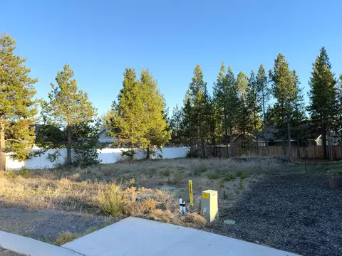 16631 Landing Ct, La Pine, OR 97739 photo 2