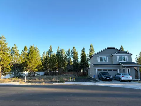 16631 Landing Ct, La Pine, OR 97739