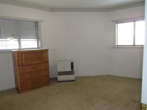 Bedroom - 35897 S Chiloquin Rd, Chiloquin, OR 97624 photo 2 of 4