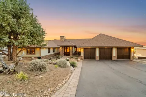 10715 Rockside Ct, Redmond, OR 97756