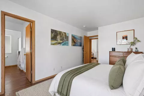 Bedroom - 20784 Arago Cir, Bend, OR 97703 photo 2 of 4