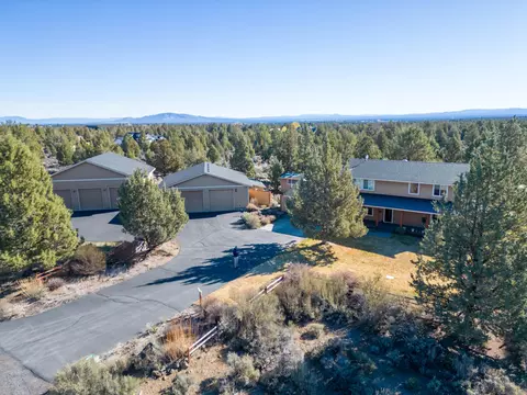 60965 Ward Rd, Bend, OR 97702