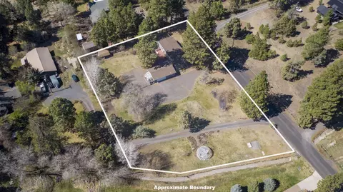 20061 Glen Vista Rd, Bend, OR 97703