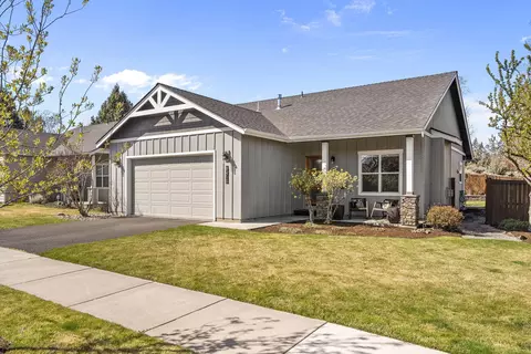 63713 Hunters Cir, Bend, OR 97701