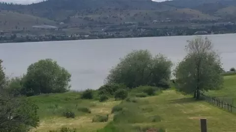 2546 Lakeshore Dr, Klamath Falls, OR 97601