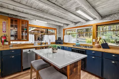 Kitchen - 11677 Highway 238, Applegate, OR 97530 photo 3 of 3