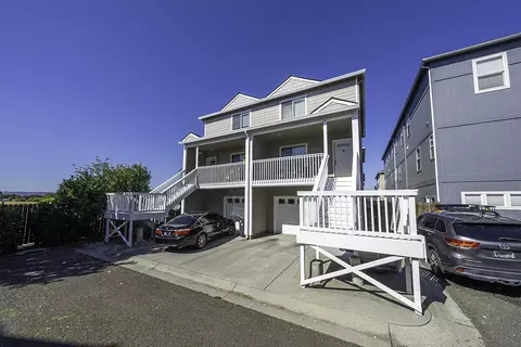 7871 Jacqueline Way, White City, OR 97503