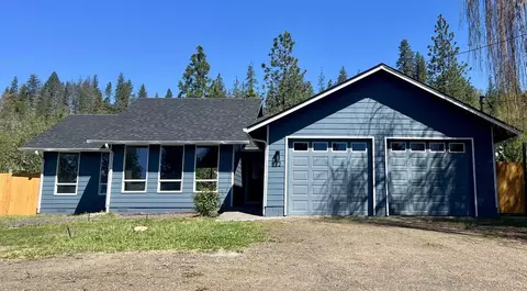 522 Hudspeth Ln, Shady Cove, OR 97539