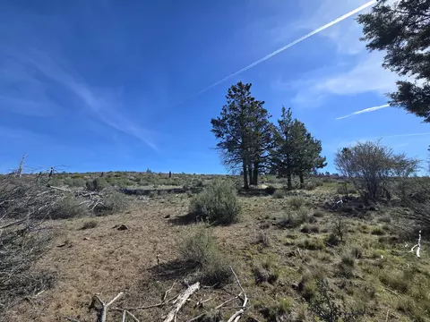 0 Fur Trapper Dr #200, Chiloquin, OR 97624