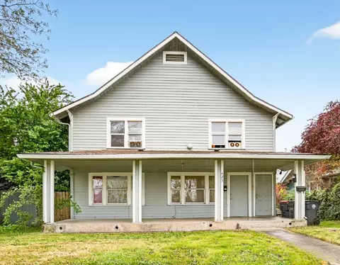 429 N Holly St, Medford, OR 97501