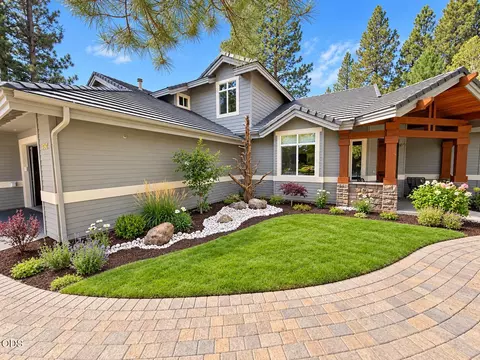 19449 Ironwood Cir, Bend, OR 97702
