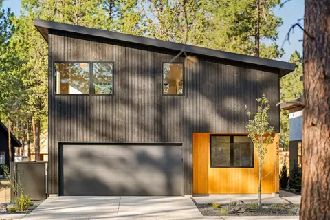 631 N Sisters Woodlands Way, Sisters, OR 97759