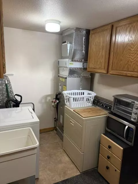 64810 Mcgrath Rd, Bend, OR 97701 photo 4