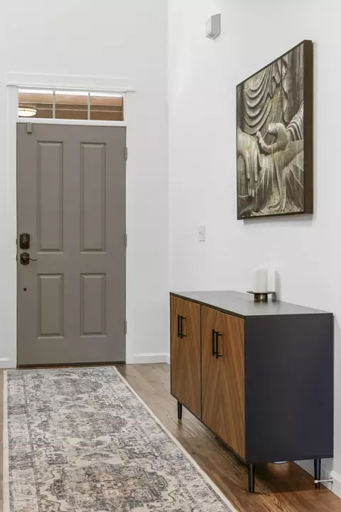 Entry Way - 16569 Beesley Pl, La Pine, OR 97739 photo 3 of 5