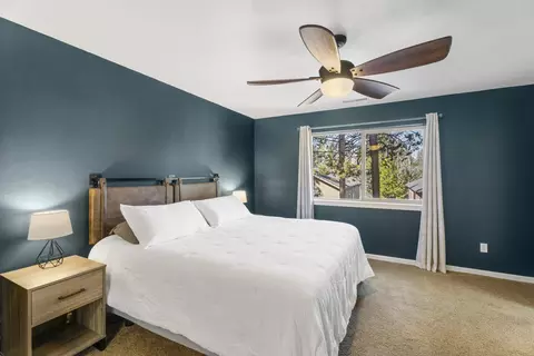 Bedroom - 16569 Beesley Pl, La Pine, OR 97739 photo 3 of 6
