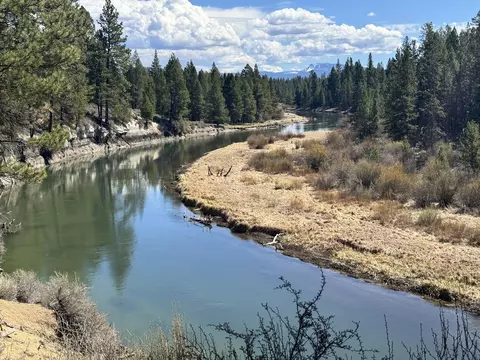 View/Area - 16569 Beesley Pl, La Pine, OR 97739 photo 7 of 7