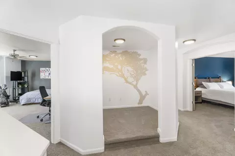 Entry Way - 16569 Beesley Pl, La Pine, OR 97739 photo 5 of 5