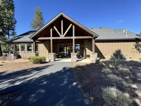 Exterior - 16569 Beesley Pl, La Pine, OR 97739 photo 11 of 12