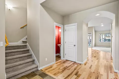 Entry Way - 16573 Beesley Pl, La Pine, OR 97739 photo 2 of 2