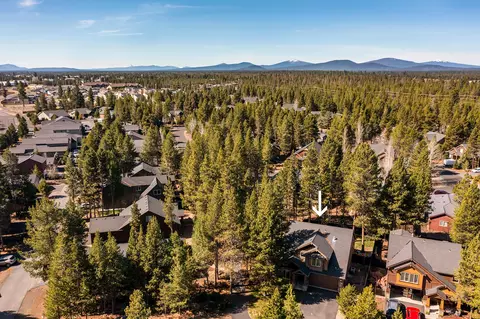 View/Area - 16573 Beesley Pl, La Pine, OR 97739 photo 1 of 3
