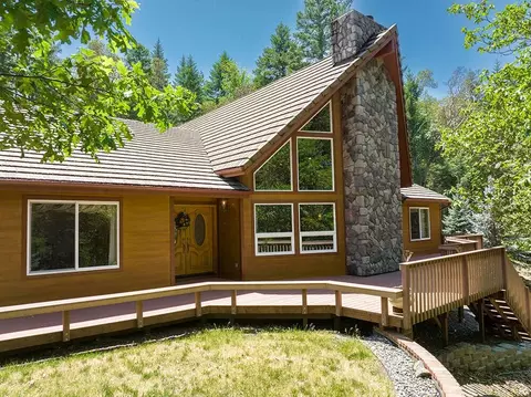 455 Dutcher Creek Rd, Grants Pass, OR 97527