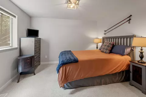 Bedroom - 15375 Ponderosa Loop, La Pine, OR 97739 photo 4 of 4