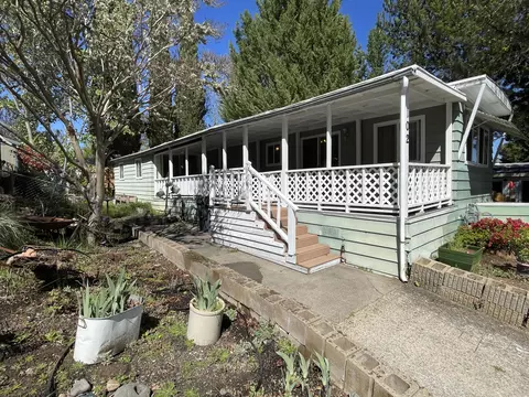 1055 N 5th UNIT 102, Jacksonville, OR 97530