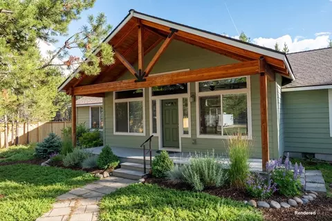 16171 South Dr, La Pine, OR 97739