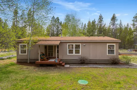 56005 Browning Dr, Bend, OR 97707