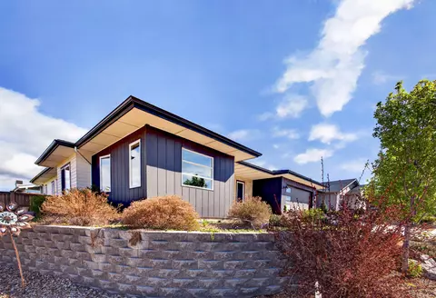 4637 SW Antelope Ave, Redmond, OR 97756