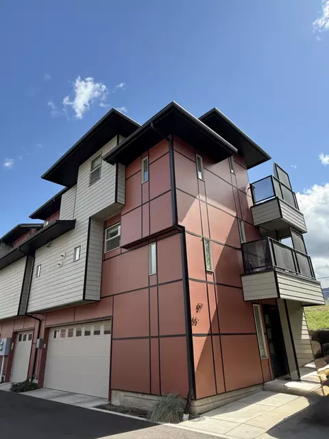 55 S Mountain Ave, Ashland, OR 97520