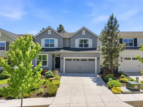 Exterior - 19985 Voltera Pl, Bend, OR 97702 photo 4 of 11