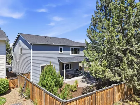 Exterior - 19985 Voltera Pl, Bend, OR 97702 photo 11 of 11