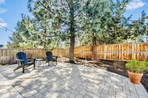 Exterior - 19985 Voltera Pl, Bend, OR 97702 photo 6 of 11