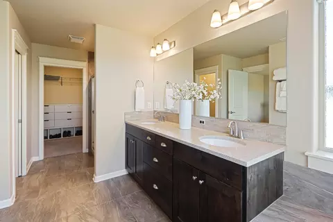 Bath - 20682 NE Comet Ct, Bend, OR 97701 photo 5 of 7
