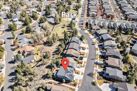 View/Area - 20682 NE Comet Ct, Bend, OR 97701 photo 4 of 4