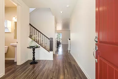 Entry Way - 20682 NE Comet Ct, Bend, OR 97701 photo 2 of 3