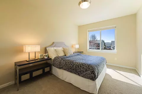 Bedroom - 20682 NE Comet Ct, Bend, OR 97701 photo 5 of 6