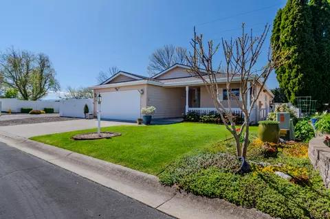 252 Jena Ct # 1, Central Point, OR 97502