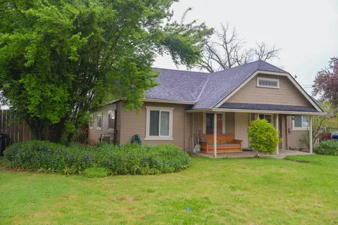 1002 Sunset Ave, Medford, OR 97501
