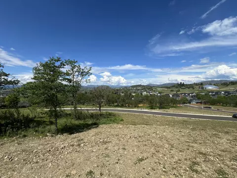 461 Pinnacle Rdg #94, Eagle Point, OR 97524 photo 3