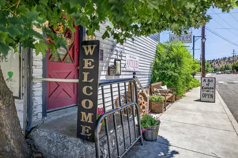 234 S Canyon Blvd, John Day, OR 97845