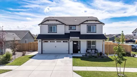 1592 NW Varnish Pl, Redmond, OR 97756
