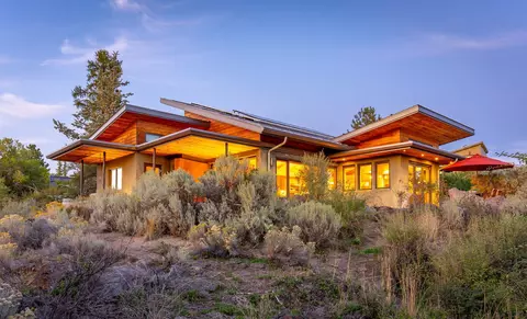 22 NW Shasta Pl, Bend, OR 97703