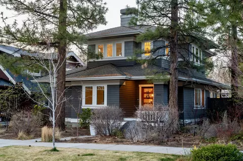 2484 NW Sacagawea Ln, Bend, OR 97703