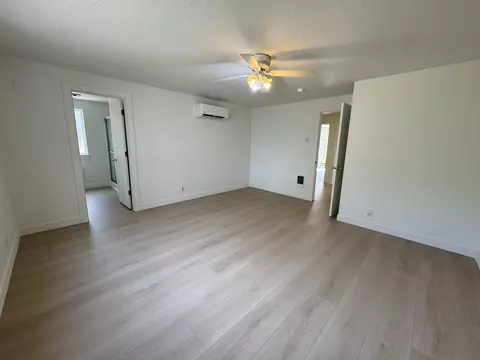 Bedroom - 2014 NE Taylor Ct, Bend, OR 97701 photo 2 of 6