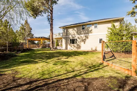 Exterior - 2742 NW Scandia Loop, Bend, OR 97703 photo 21 of 22